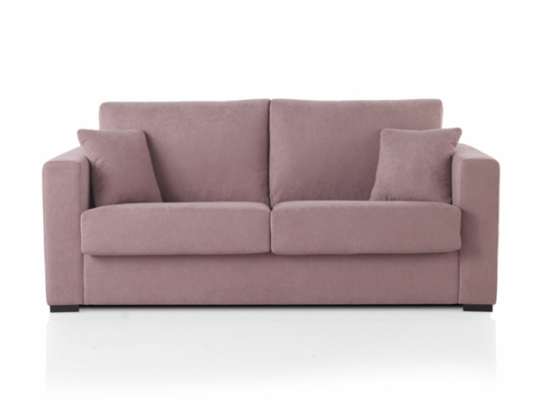 Canapé moderne mauve convertible VIGO avec deux coussins d'assise, deux coussins de dossier et deux coussins assortis, sur fond blanc. Canape Paris by Atelier Bis