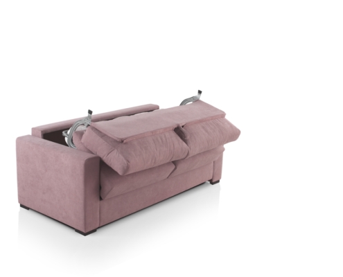 Canapé rose convertible Homesprit Bidart dont les coussins sont relevés, révélant un mécanisme de canapé-lit partiellement ouvert à l'intérieur. Canape Paris by Atelier Bis